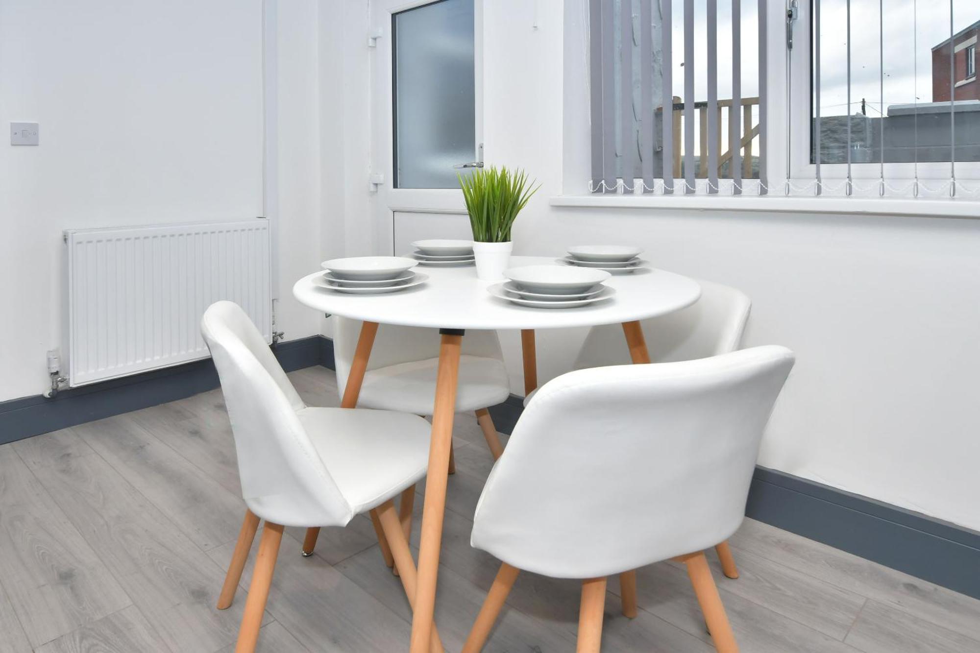 Townhouse @ 24 Brunswick Place Stoke Etruria Ngoại thất bức ảnh