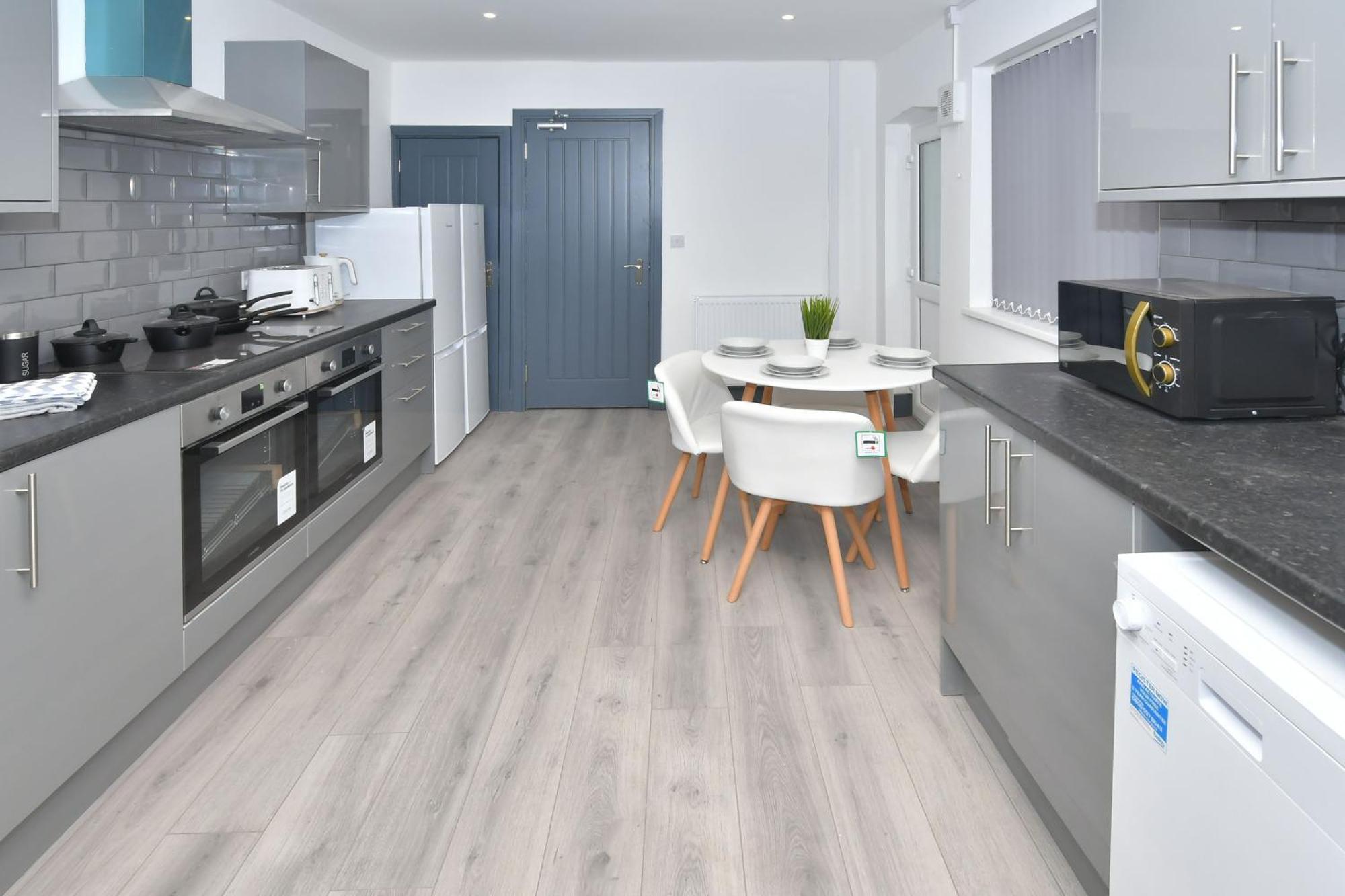 Townhouse @ 24 Brunswick Place Stoke Etruria Ngoại thất bức ảnh